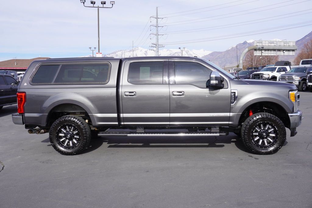 2017 Ford SUPER DUTY F-350 LARIAT FX4 - 22975562 - 12