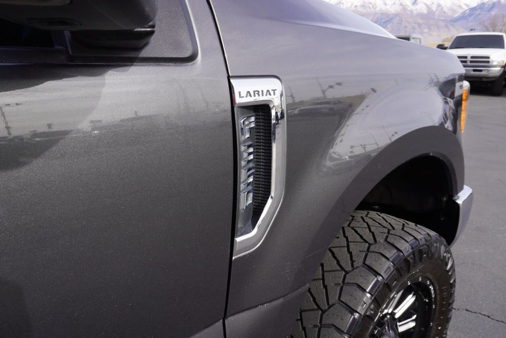 2017 Ford SUPER DUTY F-350 LARIAT FX4 - 22975562 - 17