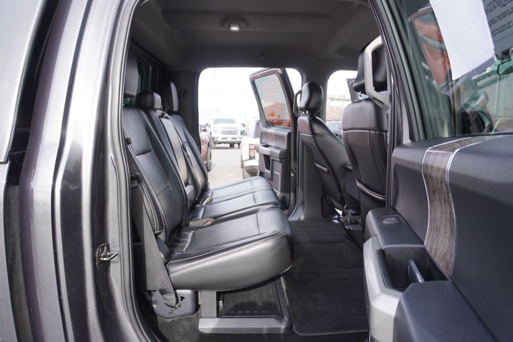 2017 Ford SUPER DUTY F-350 LARIAT FX4 - 22975562 - 25