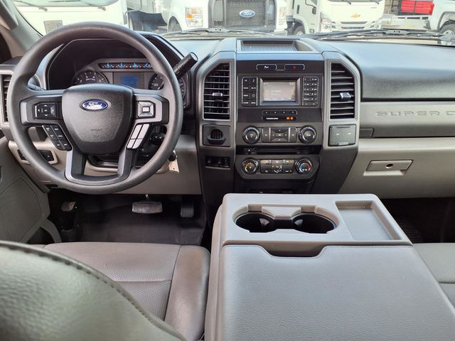 2017 Ford Super Duty F-350 DRW Cab-Chassis 8' Utility Truck w/Crane (5000lb) - 23002341 - 9