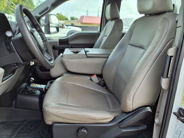 2017 Ford Super Duty F-350 DRW Cab-Chassis 8' Utility Truck w/Crane (5000lb) - 23002341 - 13