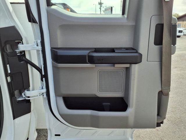 2017 Ford Super Duty F-350 DRW Cab-Chassis 8' Utility Truck w/Crane (5000lb) - 23002341 - 16