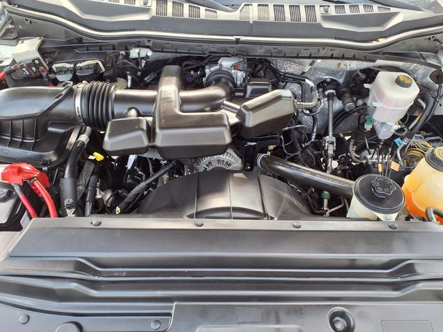 2017 Ford Super Duty F-350 DRW Cab-Chassis 8' Utility Truck w/Crane (5000lb) - 23002341 - 29