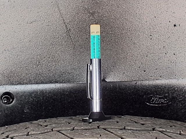 2017 Ford Super Duty F-350 DRW Cab-Chassis 8' Utility Truck w/Crane (5000lb) - 23002341 - 47