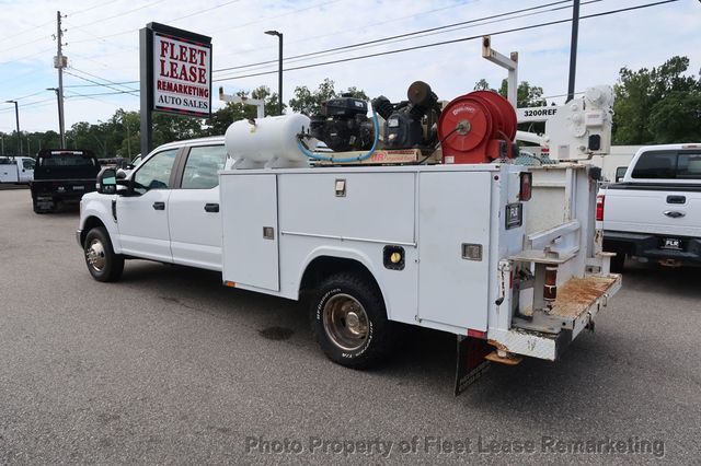 2017 Ford Super Duty F-350 DRW Cab-Chassis F350SD 2WD Crew Cab Utility Crane - 22554562 - 2