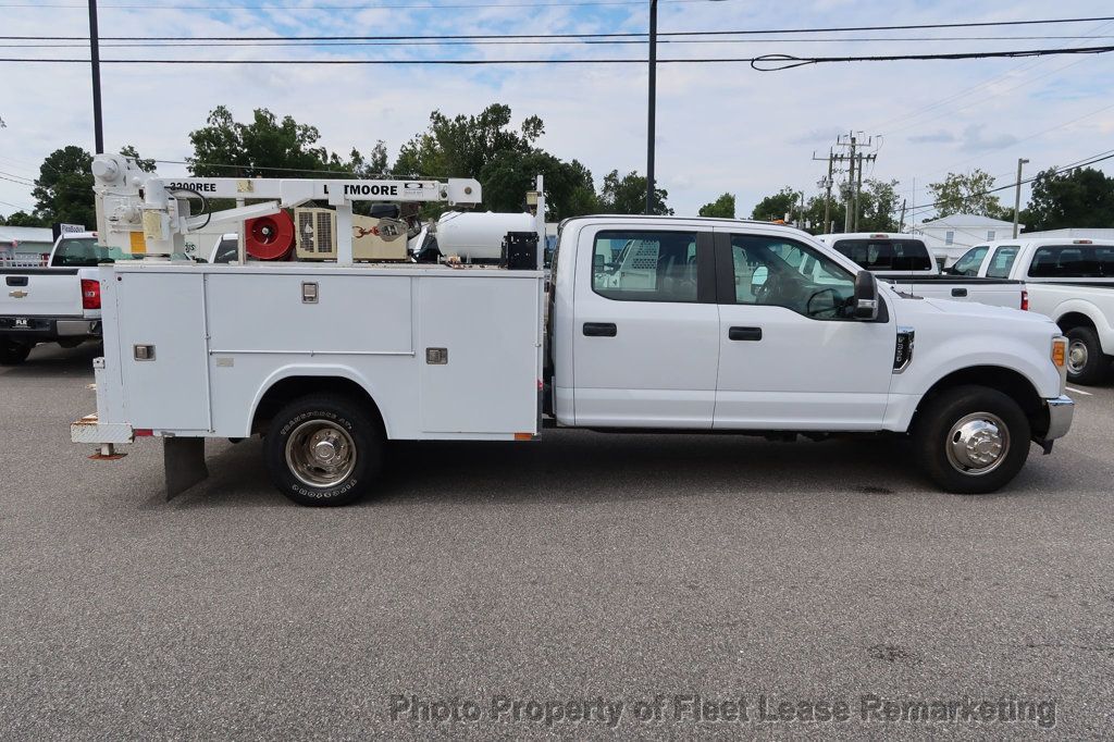 2017 Ford Super Duty F-350 DRW Cab-Chassis F350SD 2WD Crew Cab Utility Crane - 22554562 - 5