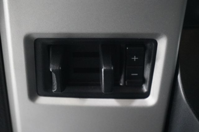 2017 Ford Super Duty F-350 SRW  - 23034866 - 25