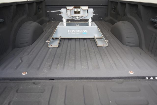2017 Ford Super Duty F-350 SRW  - 23034866 - 32