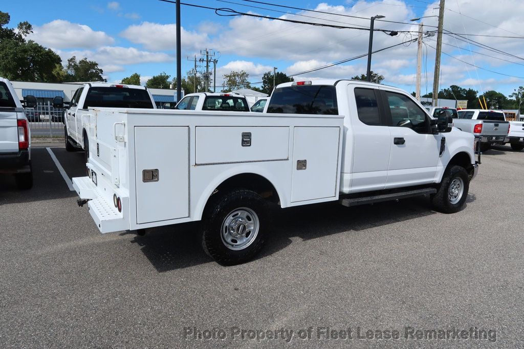 2017 Ford Super Duty F-350 SRW F350SD 4WD Ext Cab Utility - 22599458 - 4