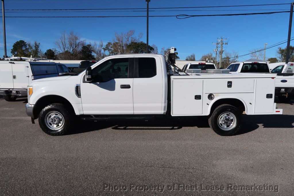 2017 Ford Super Duty F-350 SRW F350SD 4WD Supercab Utility SRW - 22958413 - 1