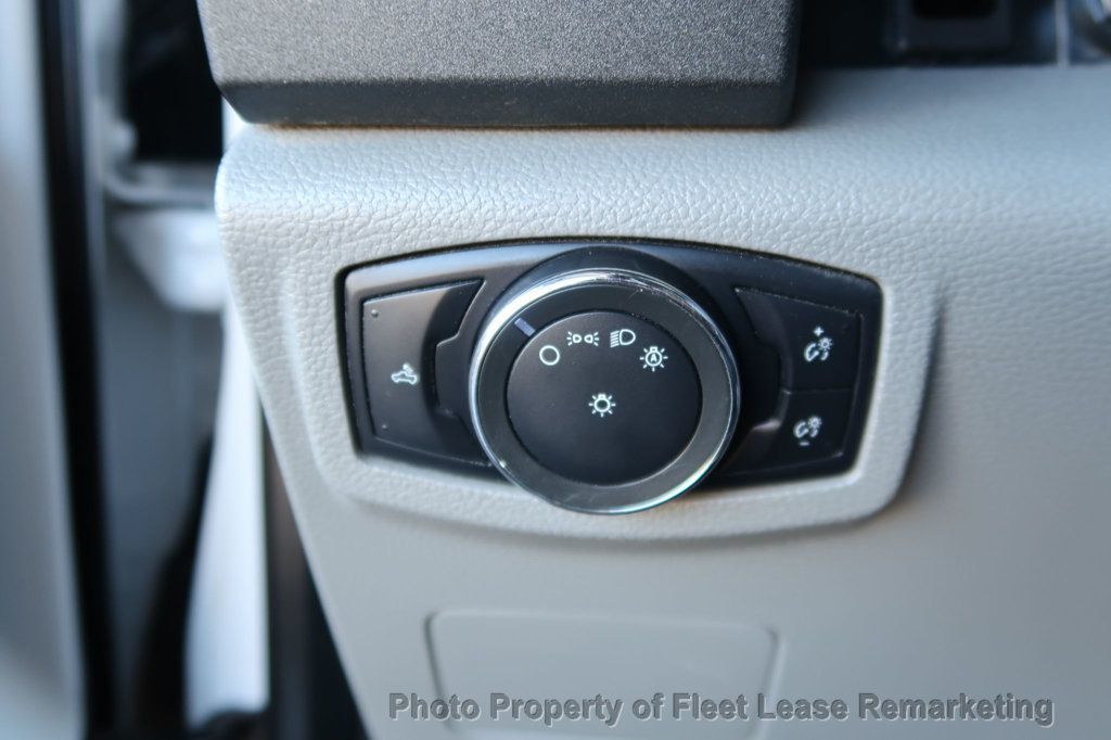 2017 Ford Super Duty F-350 SRW F350SD 4WD Supercab Utility SRW - 22958413 - 35