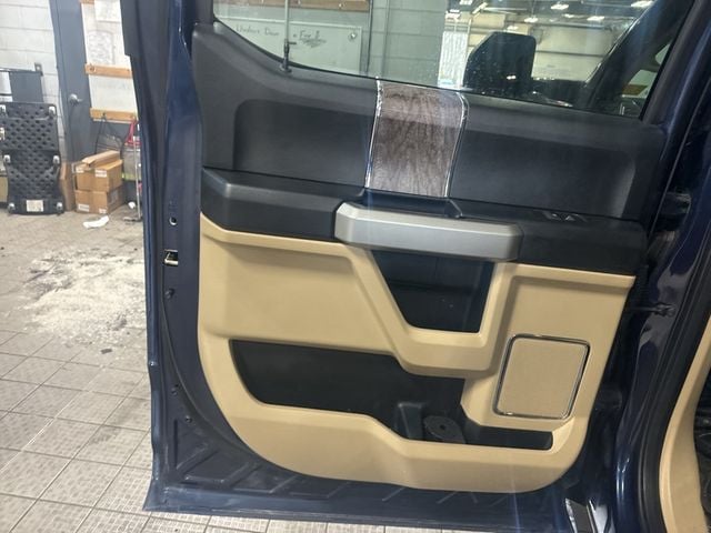 2017 Ford Super Duty F-350 SRW Lariat - 22982969 - 14