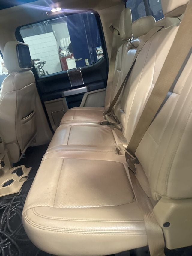 2017 Ford Super Duty F-350 SRW Lariat - 22982969 - 15