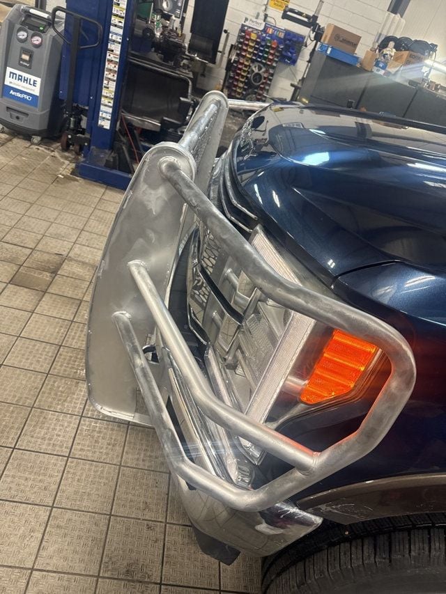 2017 Ford Super Duty F-350 SRW Lariat - 22982969 - 24