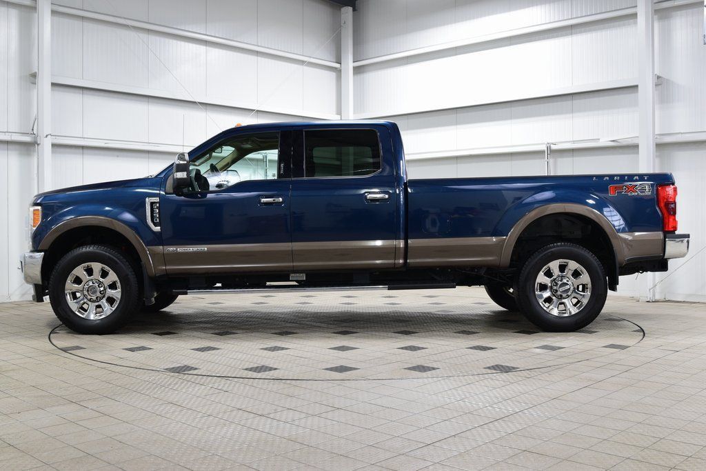 2017 Ford Super Duty F-350 SRW Lariat - 22982969 - 3
