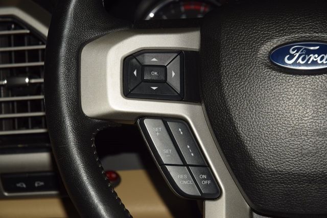 2017 Ford Super Duty F-350 SRW Lariat - 22982969 - 39