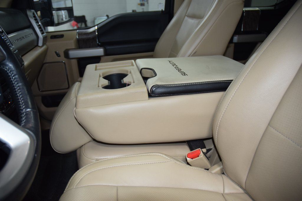 2017 Ford Super Duty F-350 SRW Lariat - 22982969 - 44