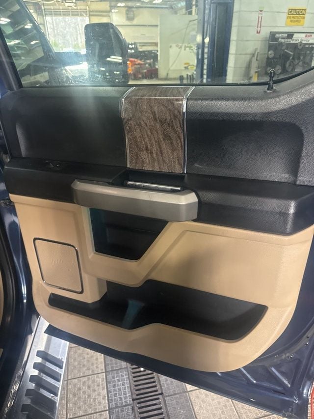 2017 Ford Super Duty F-350 SRW Lariat - 22982969 - 6