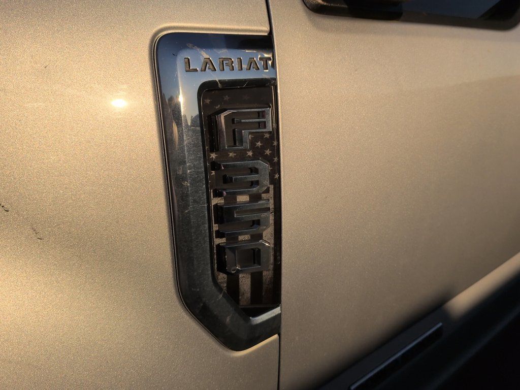 2017 Ford Super Duty F-350 SRW Lariat Deleted - 23091844 - 12