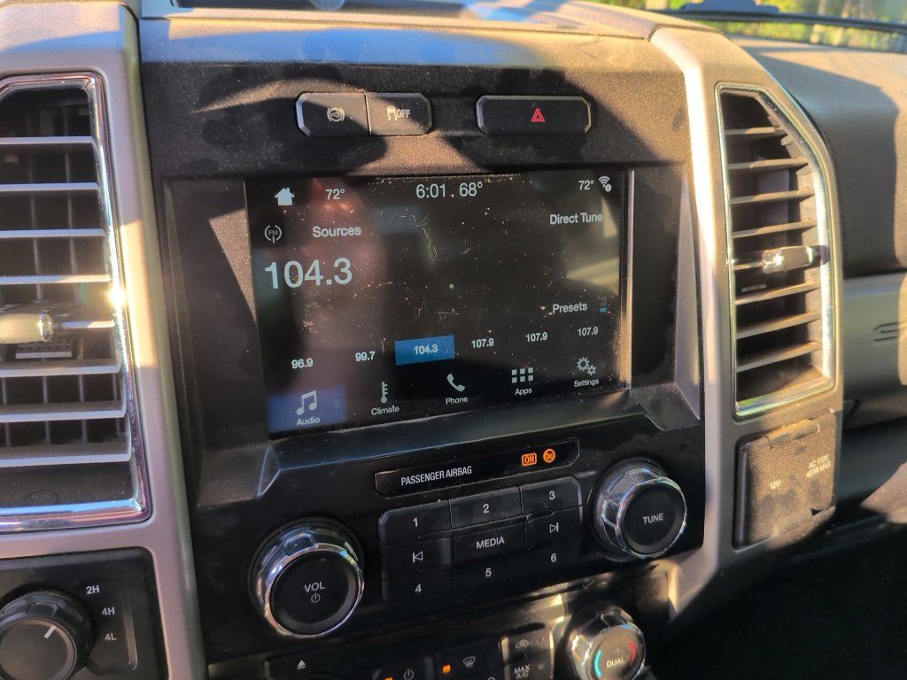 2017 Ford Super Duty F-350 SRW Lariat Deleted - 23091844 - 19