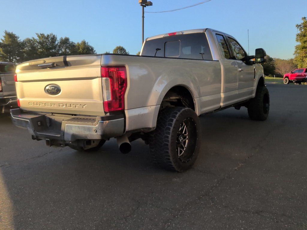 2017 Ford Super Duty F-350 SRW Lariat Leveled Deleted - 23091844 - 5