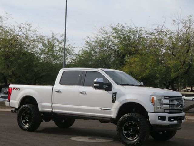 2017 Ford Super Duty F-350 SRW LIFTED EXTRA CLEAN PLATINUM POWERSTROKE EXTAR CLEAN LEATHER 4X4  - 22963971 - 3