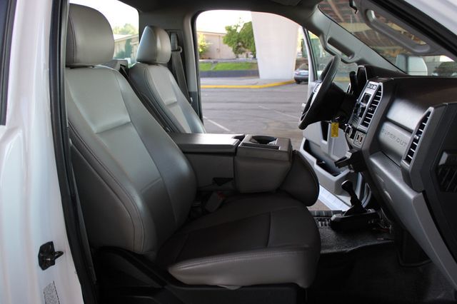 2017 Ford Super Duty F-350 SRW XL 4WD Reg Cab 8' Box - 23013654 - 15