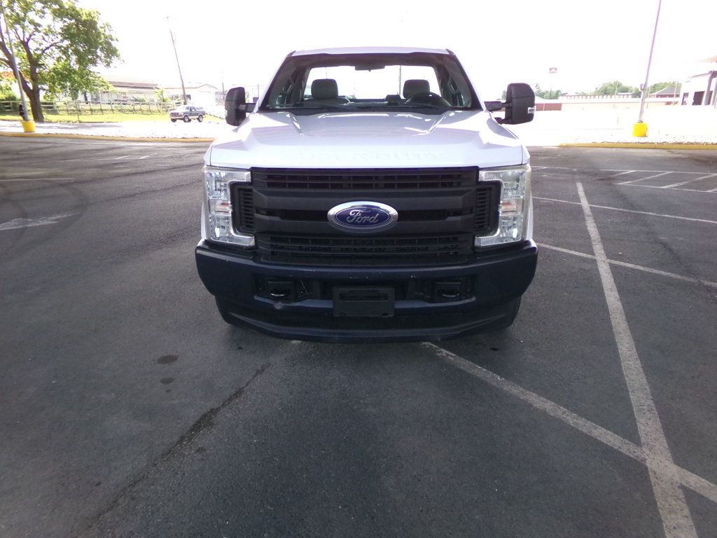 2017 Ford Super Duty F-350 SRW XL 4WD Reg Cab 8' Box - 23013654 - 2