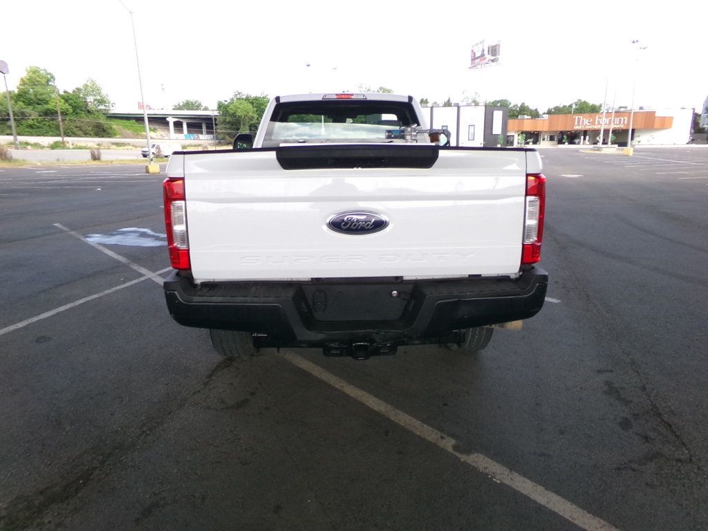 2017 Ford Super Duty F-350 SRW XL 4WD Reg Cab 8' Box - 23013654 - 6