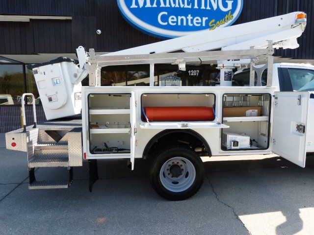 2017 Ford Super Duty F-450 DRW Cab-Chassis 6.8L V10 GAS*XL*2WD*DRW*REGULAR CAB*30FT. "ALTEC" AT200A BUCKET - 22990157 - 18