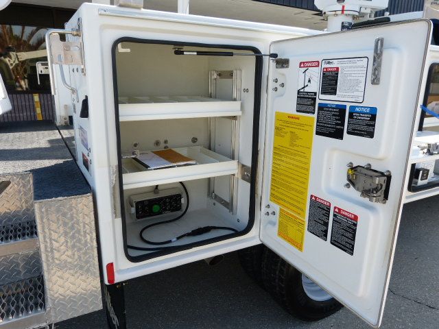 2017 Ford Super Duty F-450 DRW Cab-Chassis 6.8L V10 GAS*XL*2WD*DRW*REGULAR CAB*30FT. "ALTEC" AT200A BUCKET - 22990157 - 21