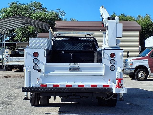 2017 Ford Super Duty F-450 DRW Cab-Chassis Utility Truck w/Crane - 23028940 - 4