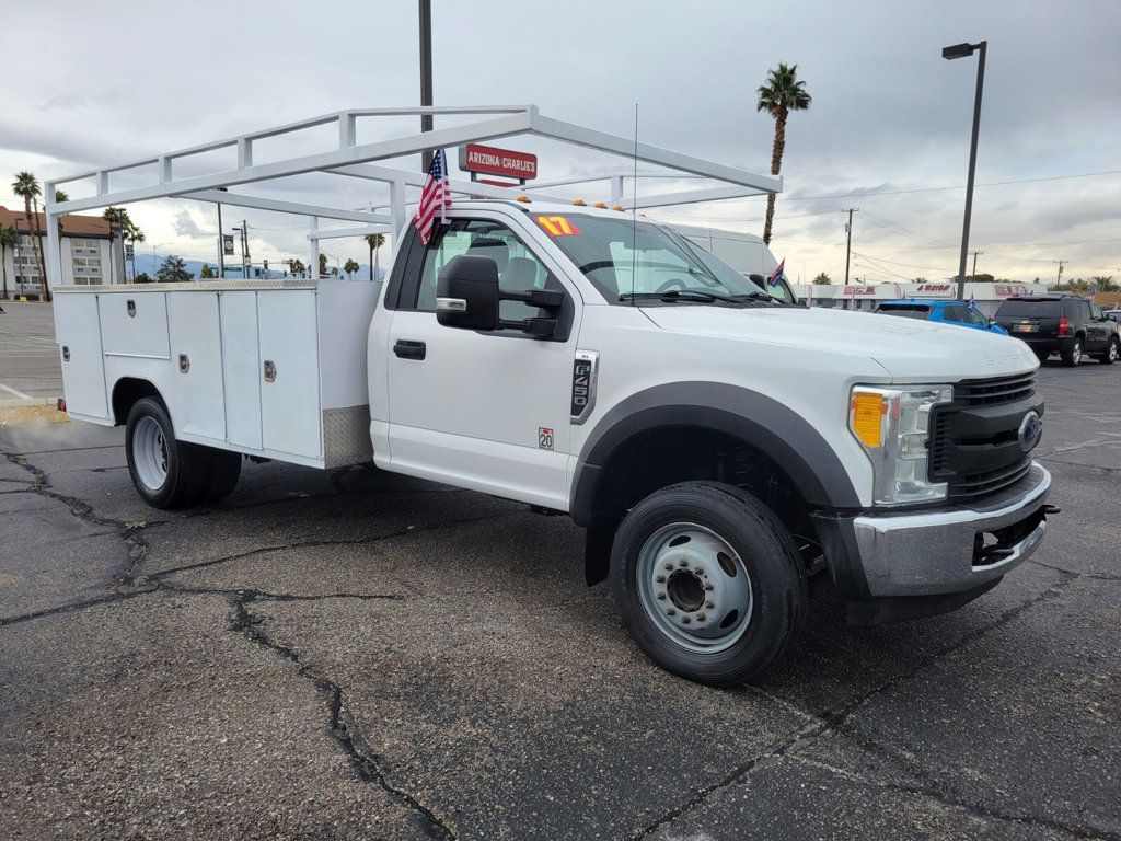 2017 Ford Super Duty F-450 DRW Cab-Chassis XLT - 22430303 - 3
