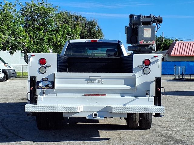 2017 Ford Super Duty F-550 DRW 11' Utility Truck w/Crane - 23088519 - 3