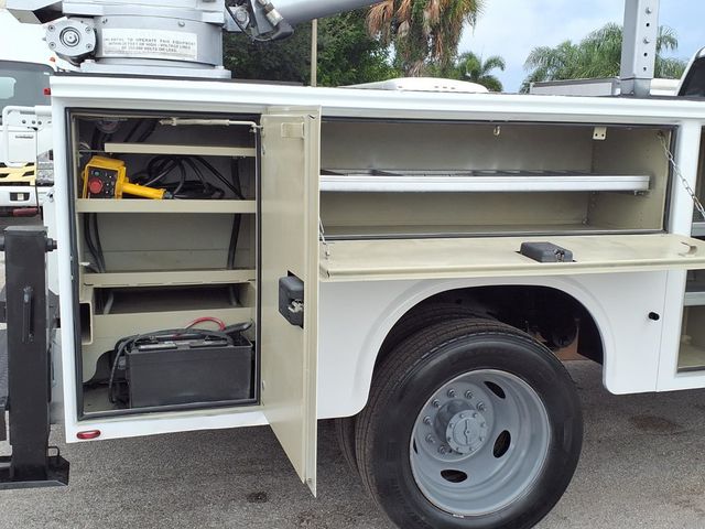 2017 Ford Super Duty F-550 DRW 11' Utility Truck w/Crane - 23091473 - 22