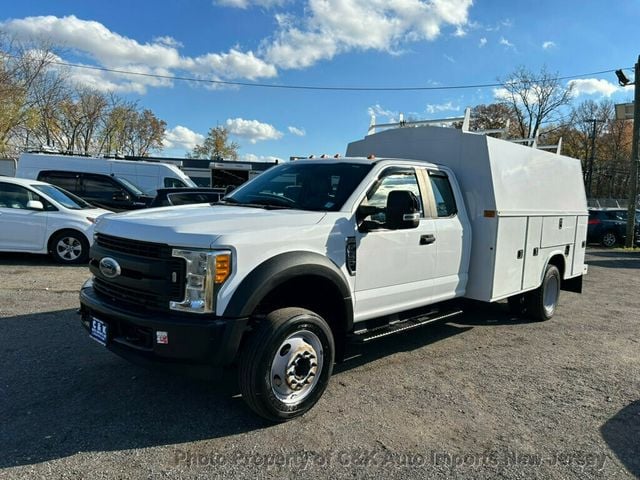 2017 Ford Super Duty F-550 DRW SuperCab 192" WB,ENCLOSED SERVICE BODY - 22642562 - 0