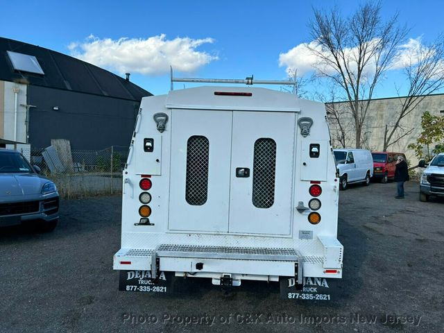 2017 Ford Super Duty F-550 DRW SuperCab 192" WB,ENCLOSED SERVICE BODY - 22642562 - 13