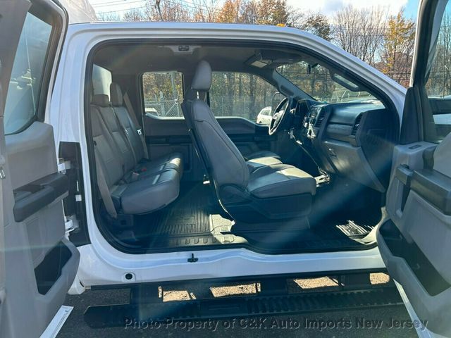 2017 Ford Super Duty F-550 DRW SuperCab 192" WB,ENCLOSED SERVICE BODY - 22642562 - 34