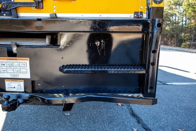 2017 Ford Super Duty F-650 Straight Frame Reg Cab - 22694672 - 23