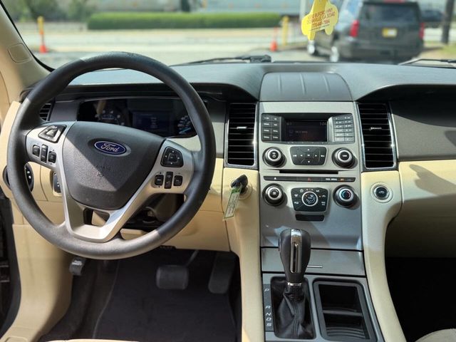 2017 Ford Taurus SE FWD - 23029827 - 10