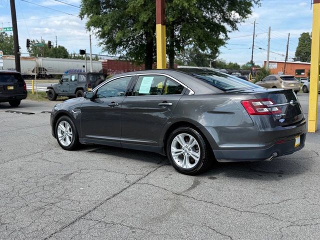 2017 Ford Taurus SE FWD - 23029827 - 2