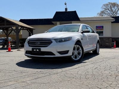 2017 Ford Taurus - 1FAHP2E89HG137021