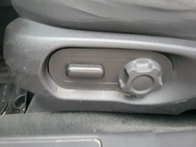 2017 Ford Taurus SEL Sedan 4D - 22953730 - 13