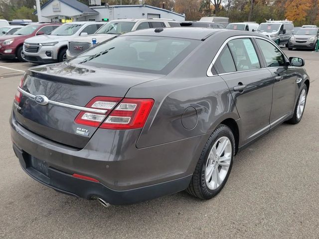 2017 Ford Taurus SEL Sedan 4D - 22953730 - 14