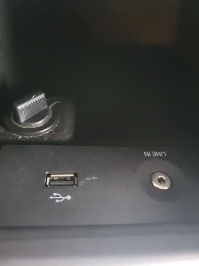 2017 Ford Taurus SEL Sedan 4D - 22953730 - 16