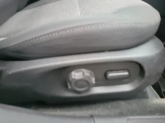 2017 Ford Taurus SEL Sedan 4D - 22953730 - 23