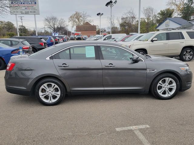 2017 Ford Taurus SEL Sedan 4D - 22953730 - 2