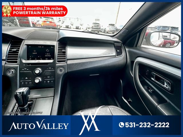 2017 Ford Taurus SEL Sedan 4D - 23025596 - 30