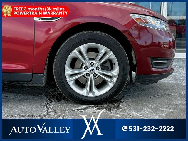 2017 Ford Taurus SEL Sedan 4D - 23025596 - 8