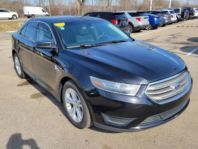 2017 Ford Taurus SE Sedan 4D - 23012266 - 12